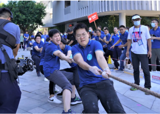 0922“中集日”拔河比赛，中集车辆“先锋队”勇夺第一780.png